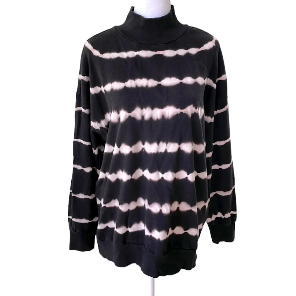 Wild Fable Oversized Black White Tie Dye Mockneck Sweatshirt Size Medium - Picture 2 of 7